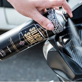 Spray de protection MUC-OFF Motorcycle Silicon Shine - spray 500ml X12