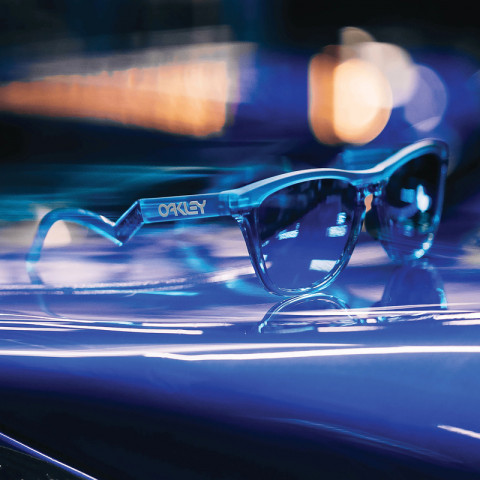 Lunettes de soleil OAKLEY Frogskins™ Hybrid Fabio Quartararo Signature Series Matte Acid Blue - verres Prizm Sapphire