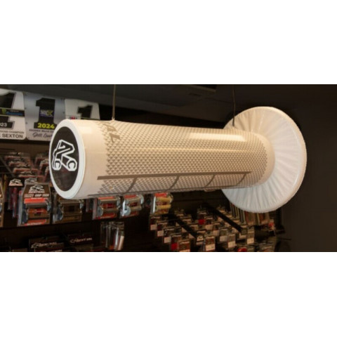 Décoration de magasin RENTHAL - poignée géante gonflable