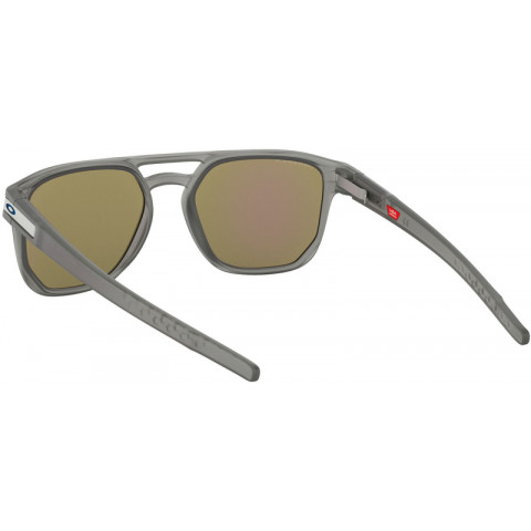 Lunettes de soleil OAKLEY Latch Beta Matte Grey Ink - verres Prizm Sapphire Iridium Polarized