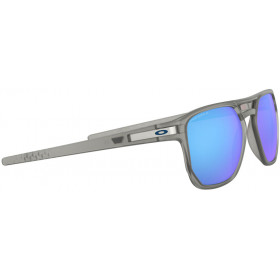 Lunettes de soleil OAKLEY Latch Beta Matte Grey Ink - verres Prizm Sapphire Iridium Polarized