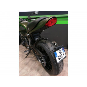 Support de plaque ACCESS DESIGN déporté "ras de roue" noir Kawasaki Z900RS